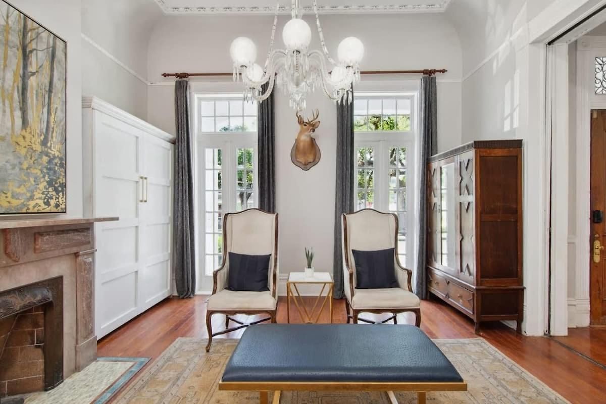 Opulent Expansive Unit Heated Pool And 4*