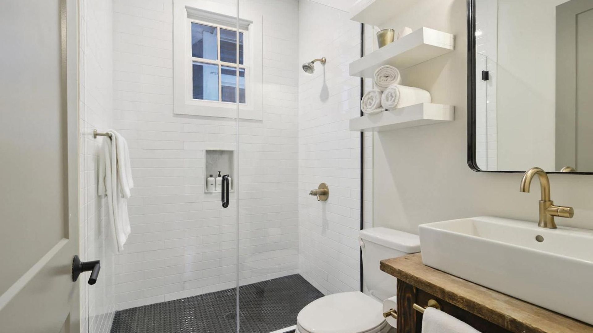 Grand Lush With Heated Pool New Orleans