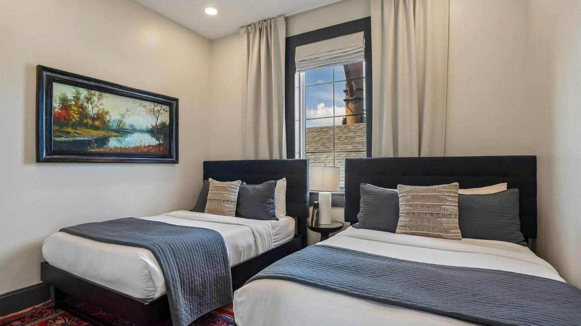 Holiday home 7br & Pool Access Near Cbd *