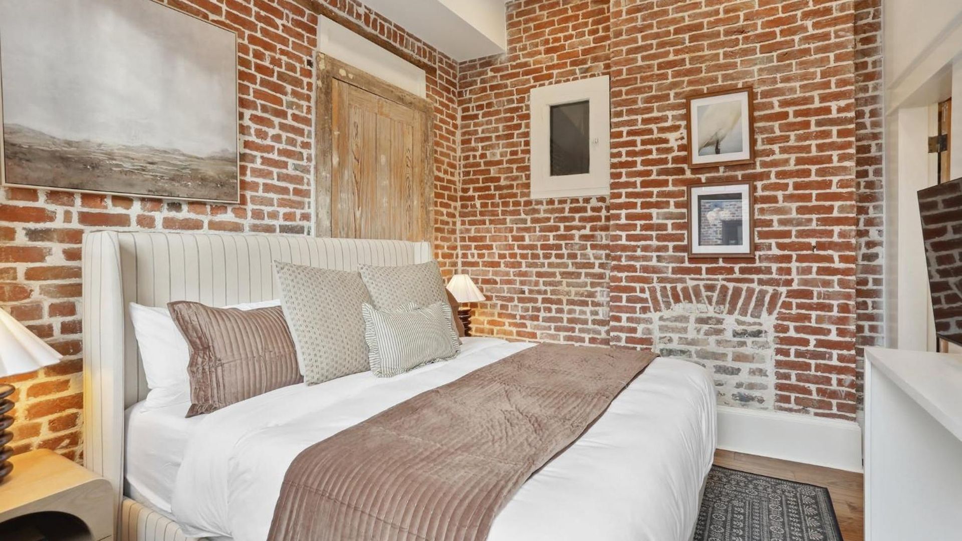10 Bed & 10 Bath Luxury Cbd - Private Pool Holiday home New Orleans