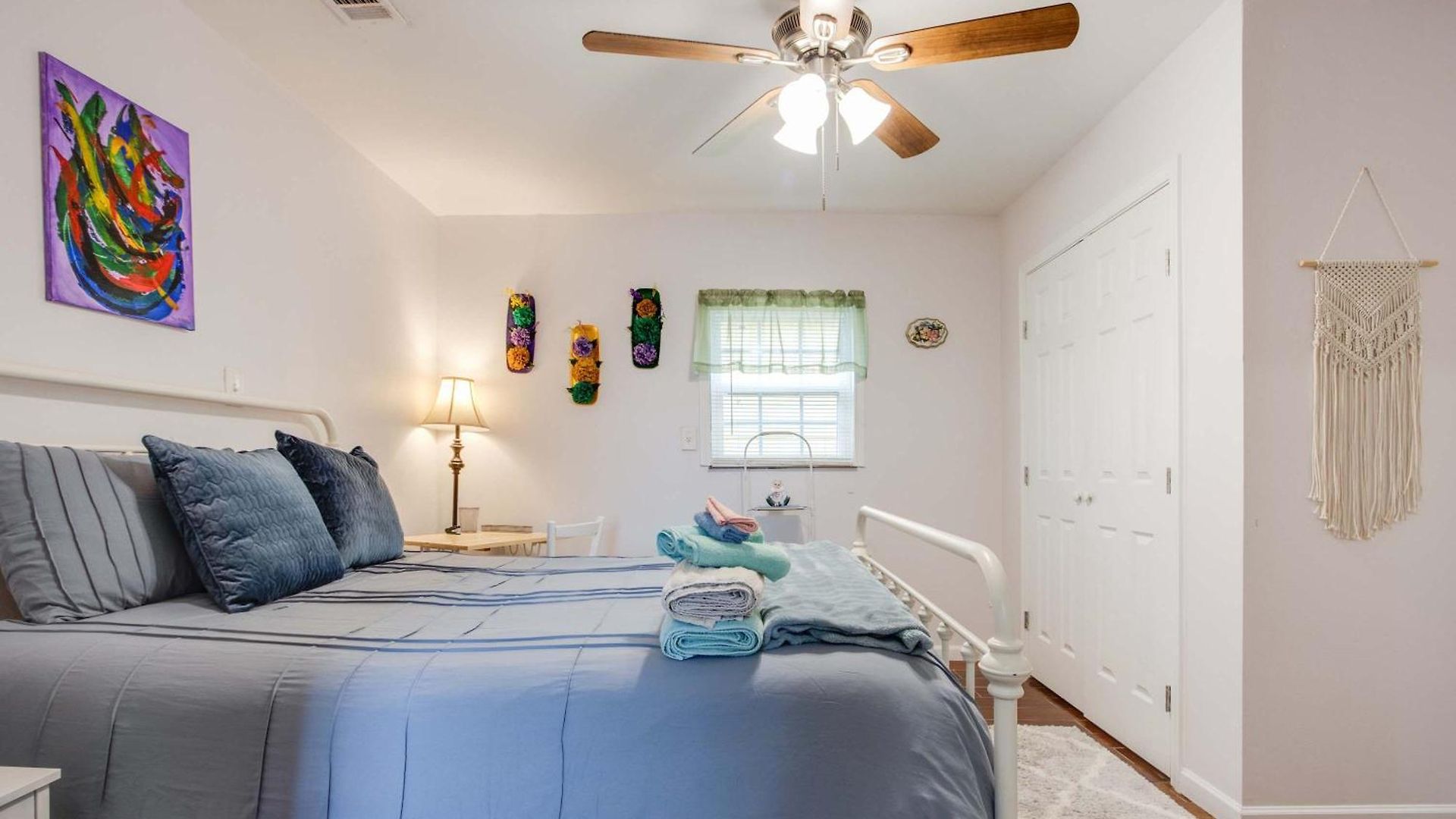 Modern Nola House With Yard Your Mardi Gras Base Holiday home *