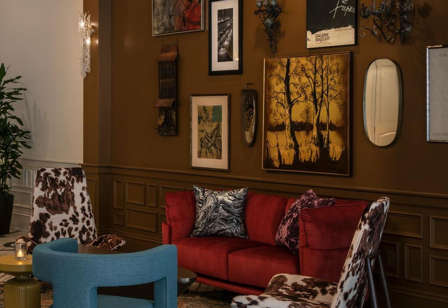 The Monarch Hotel, Hq Collection 3*