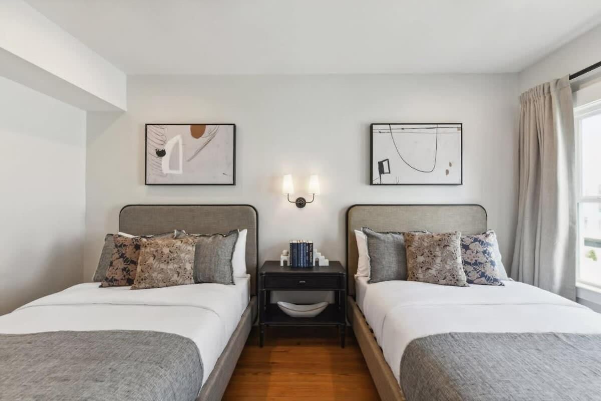 New Luxury Heated Pool & New Orleans