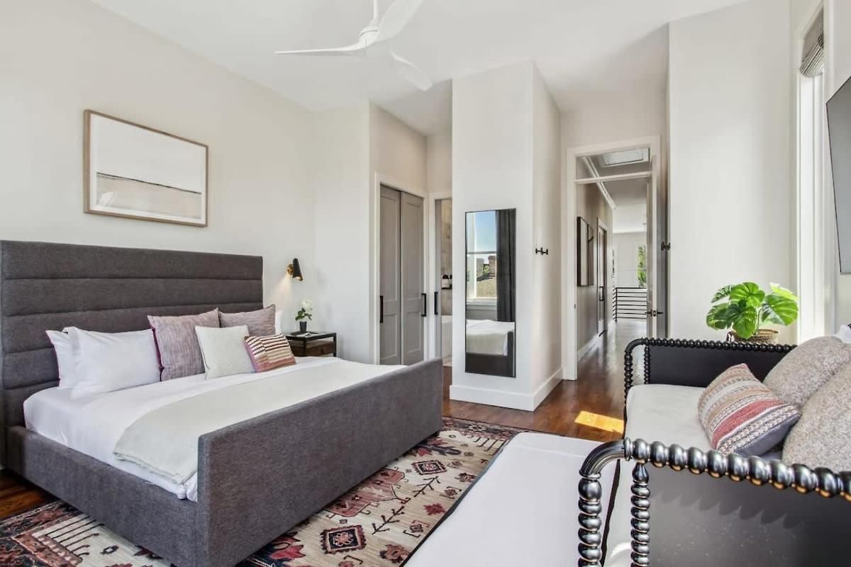 New Stylish Renovation Heated Pool & * New Orleans