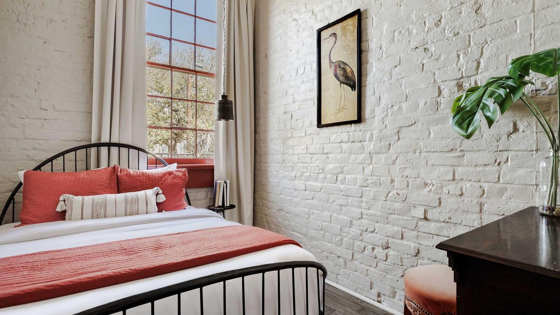 Luxury Historic Neat To Downtown *