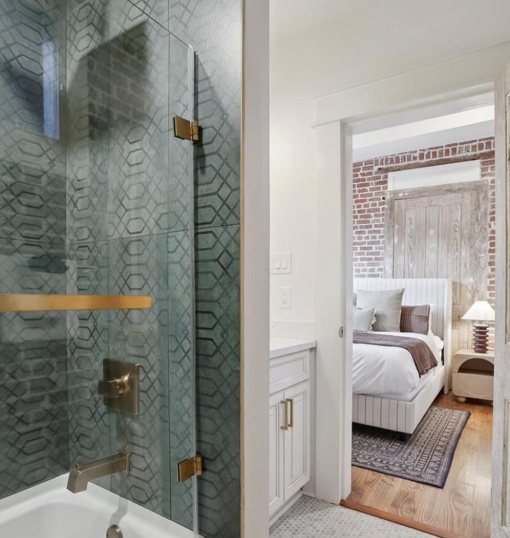 10 Bed & 10 Bath Luxury Cbd - Private Pool Holiday home *