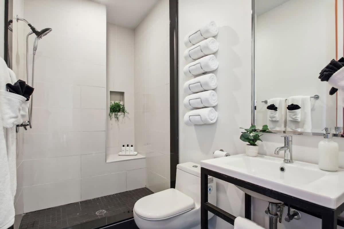 Lower Garden District Luxury Combo Pool & Hottub Holiday home