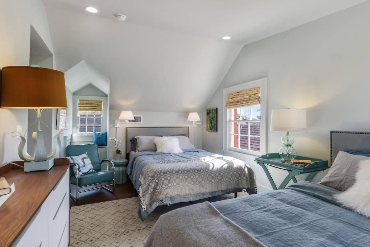 Contemporary Designer Near French Quarter New Orleans