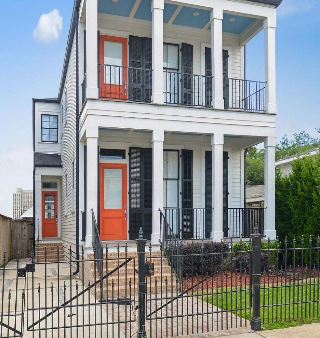 Holiday home Stylish Modern With Hot Tub & Pergola New Orleans