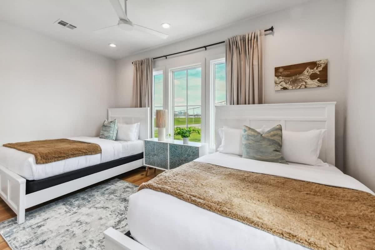 Elegant Stylish With Hot Tub & Pergola Holiday home New Orleans