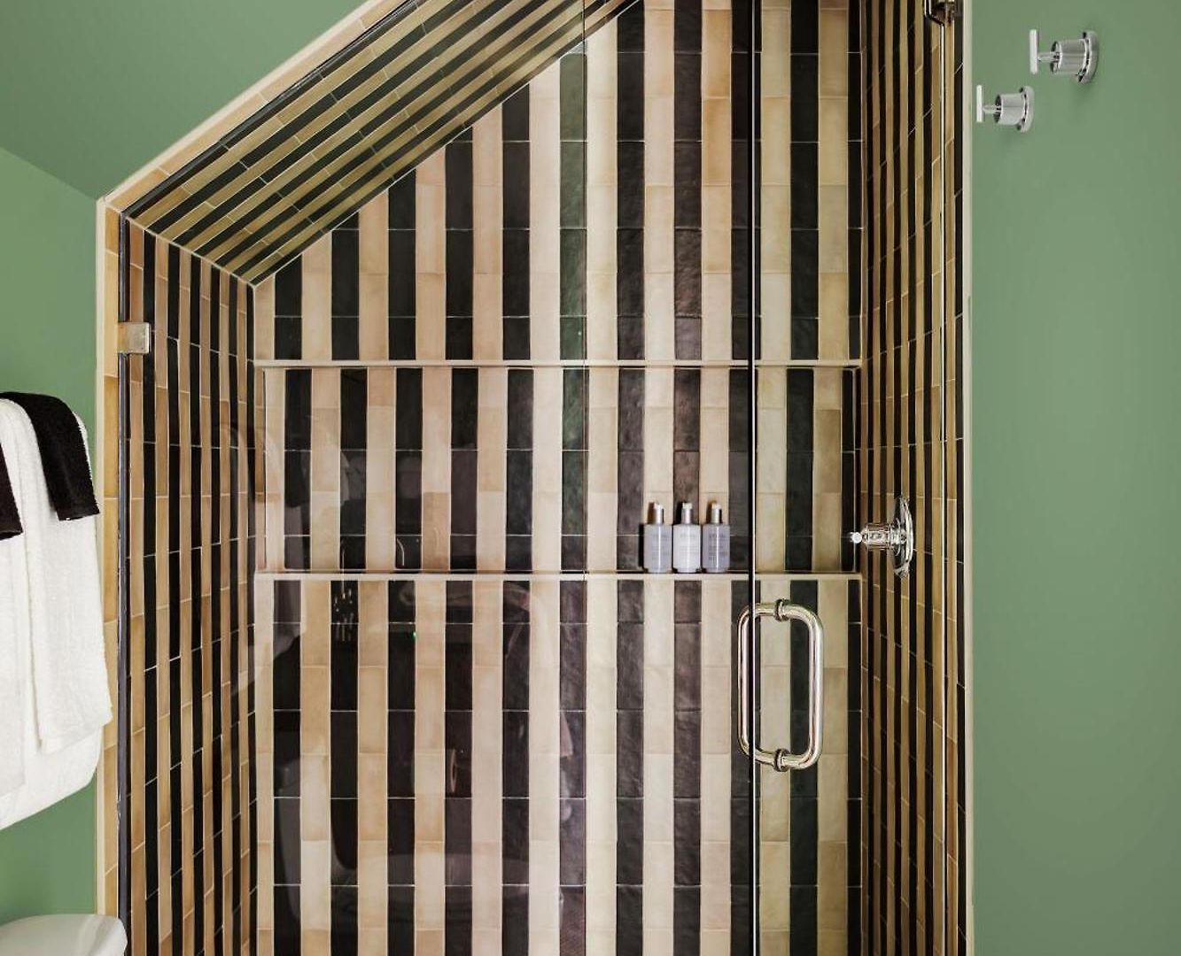 Modern New Homes Heated Pools And Spas New Orleans