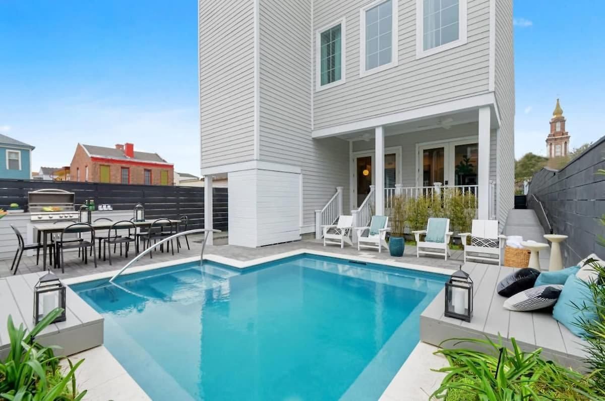 Holiday home Luxe Sunlit Heated Pool & Near Cbd New Orleans