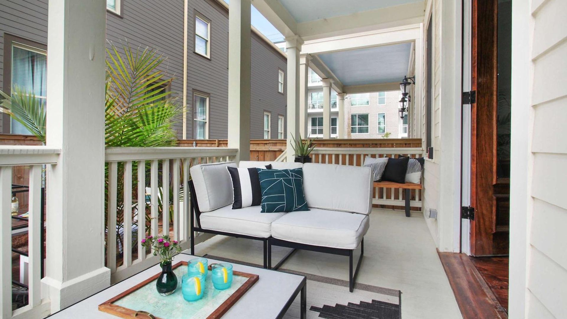 Luxe With Back Patio Near Frenchmen *