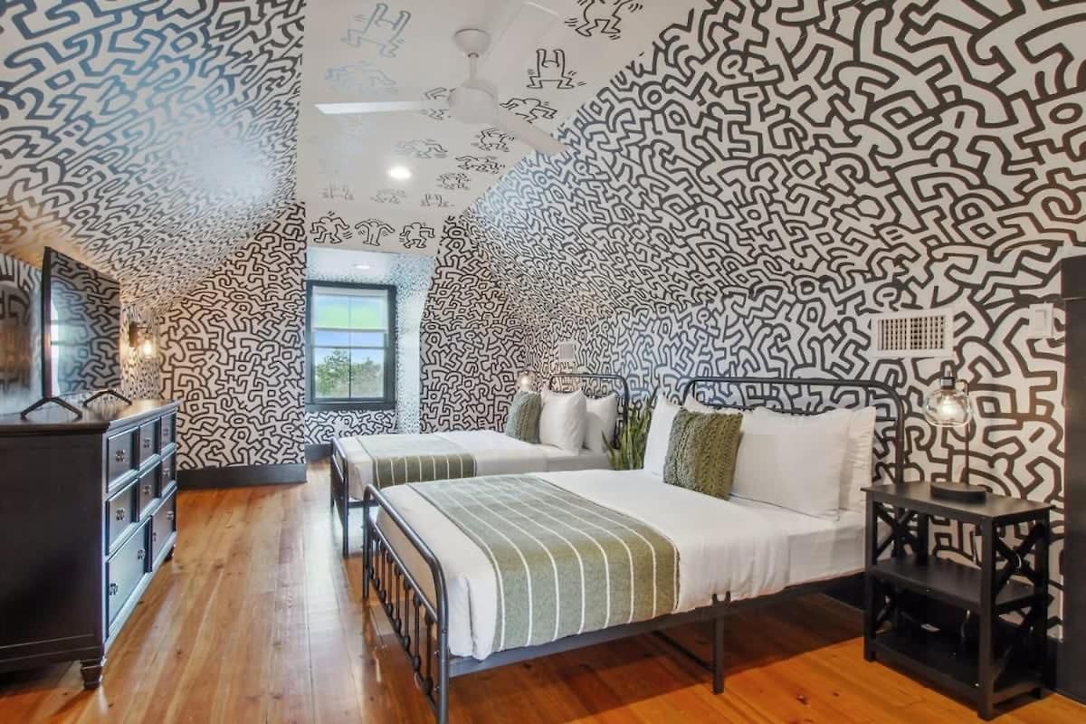 Deluxe Modern Heated Pool & Game * New Orleans