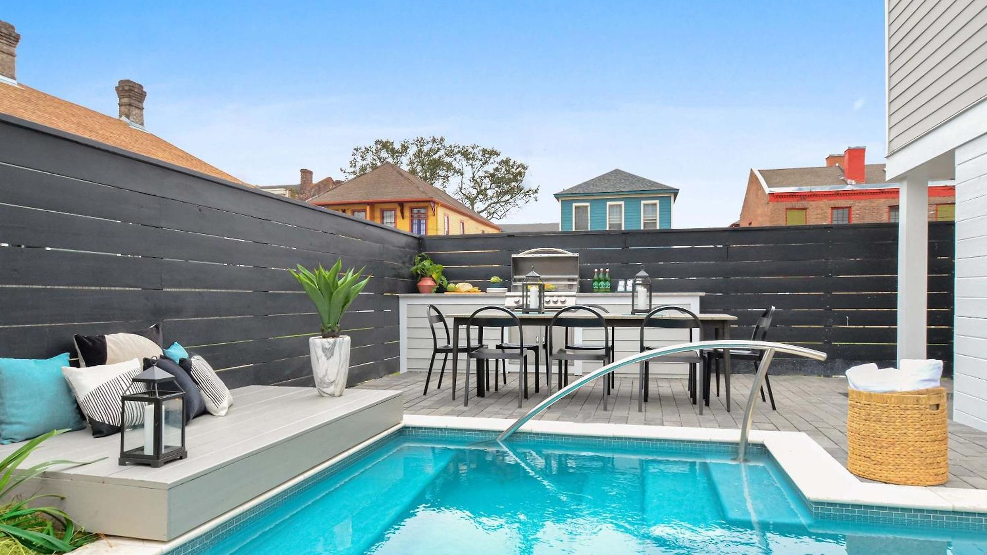 14br Downtown Combo & Shared Seasonal Pool Holiday home New Orleans
