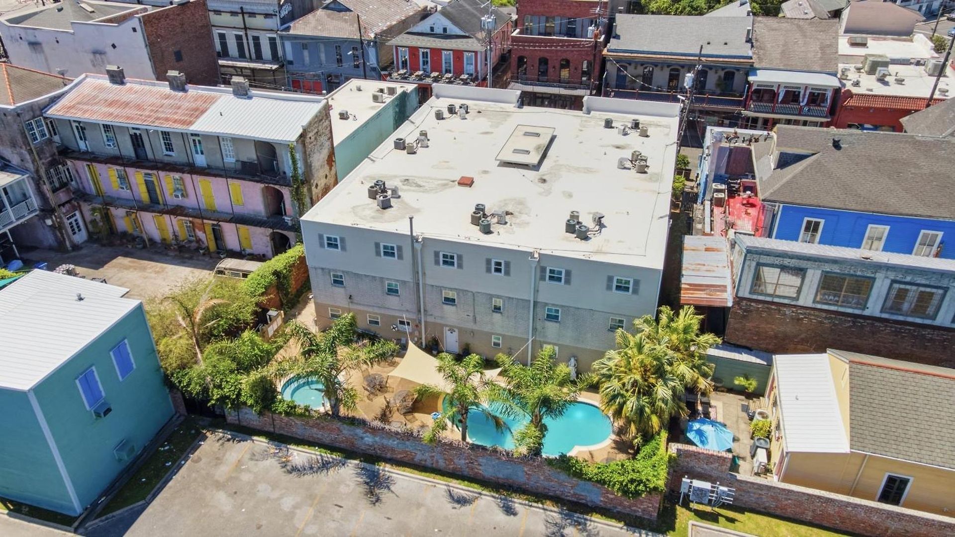 Frenchmen 1br Escape W Pool & Hot Tub Access