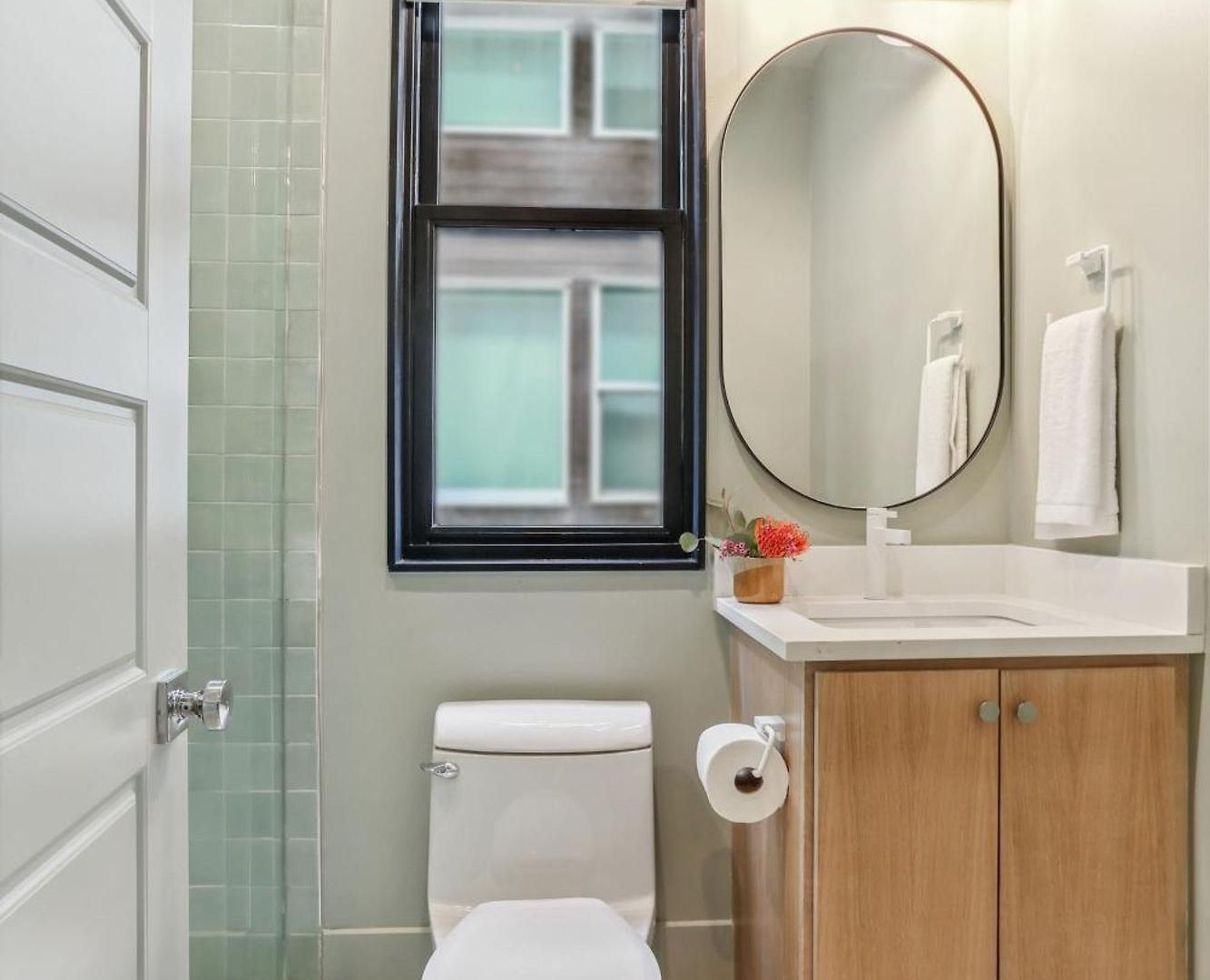 Chic Nola Heated Pool & Holiday home *