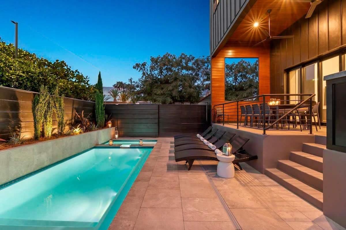 Peaceful Bywater With Heated Pool Quiet Holiday home