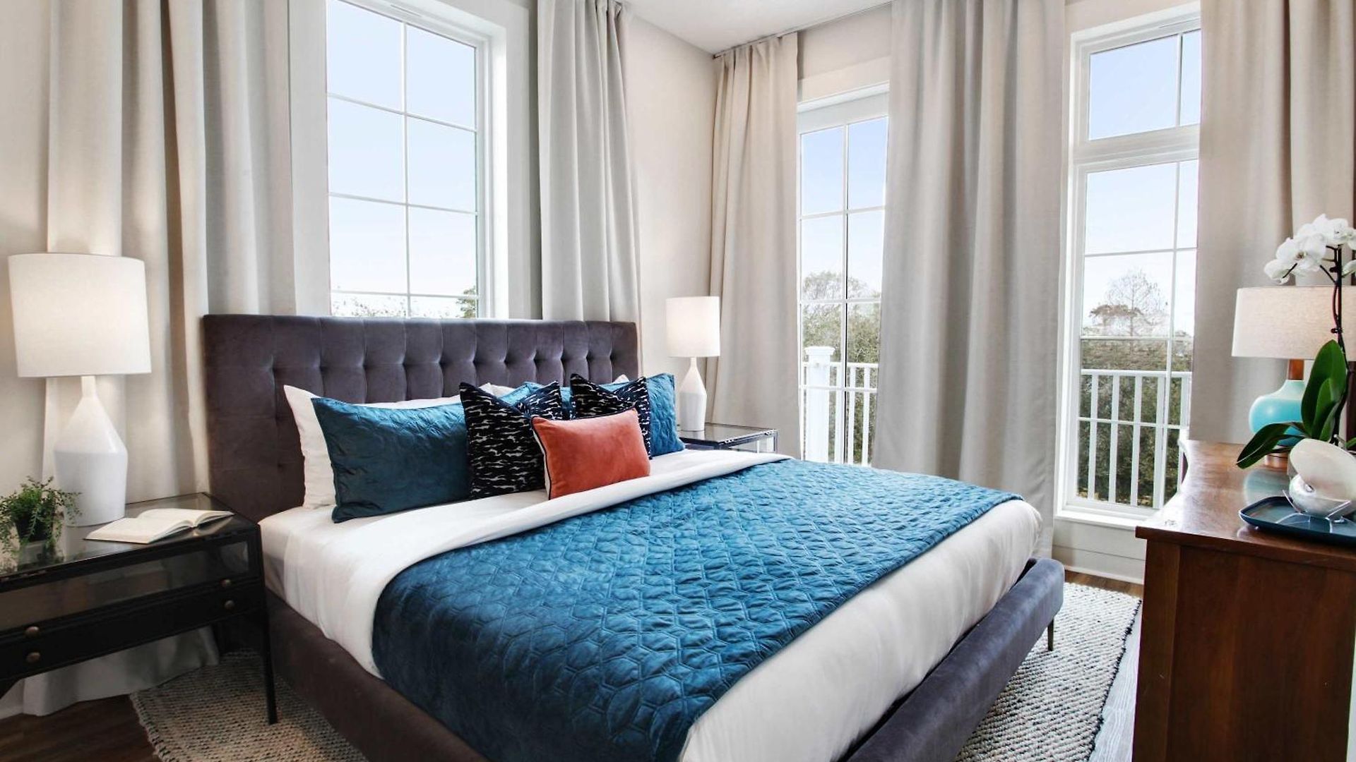 14br Downtown Combo & Shared Seasonal Pool