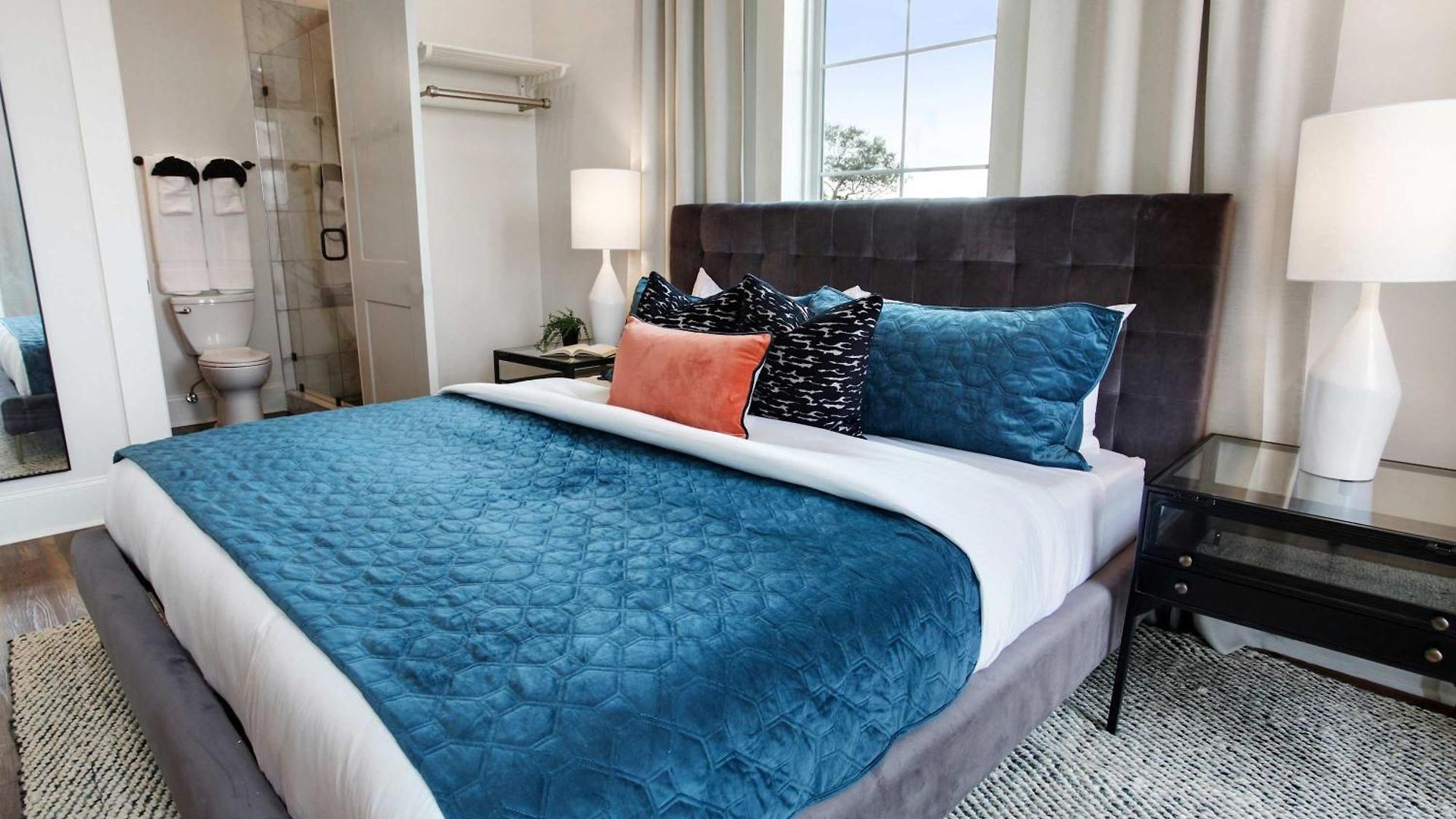 14br Downtown Combo & Shared Seasonal Pool Holiday home New Orleans