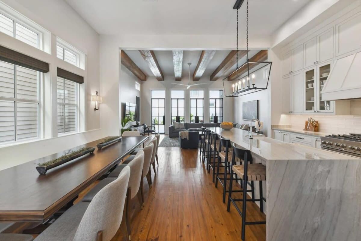 New Luxury Heated Pool & * New Orleans