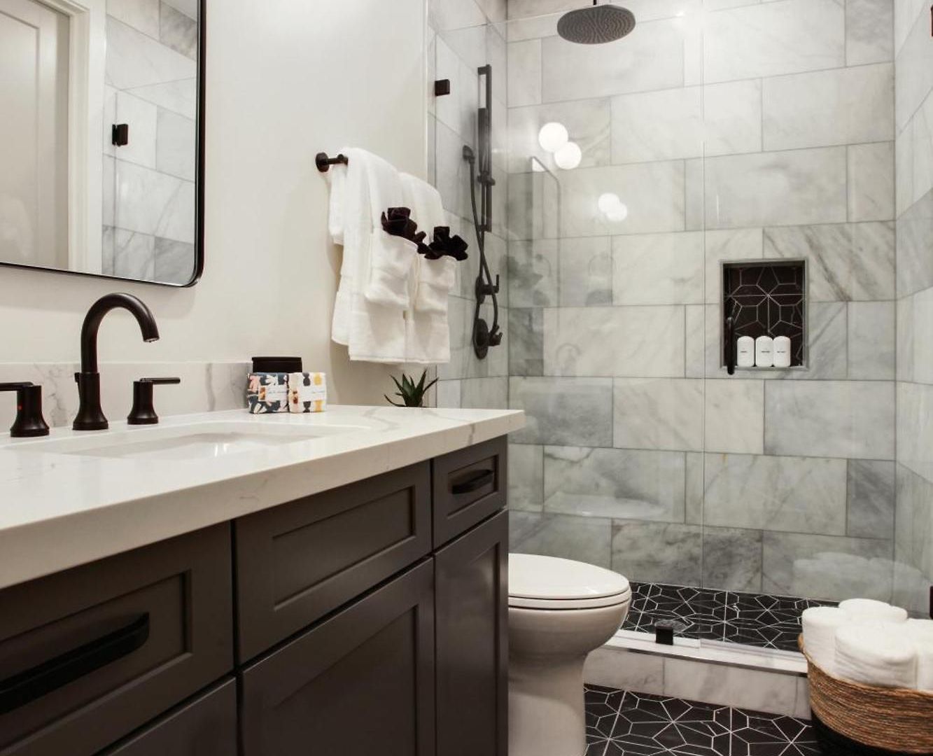 14br Downtown Combo & Shared Seasonal Pool