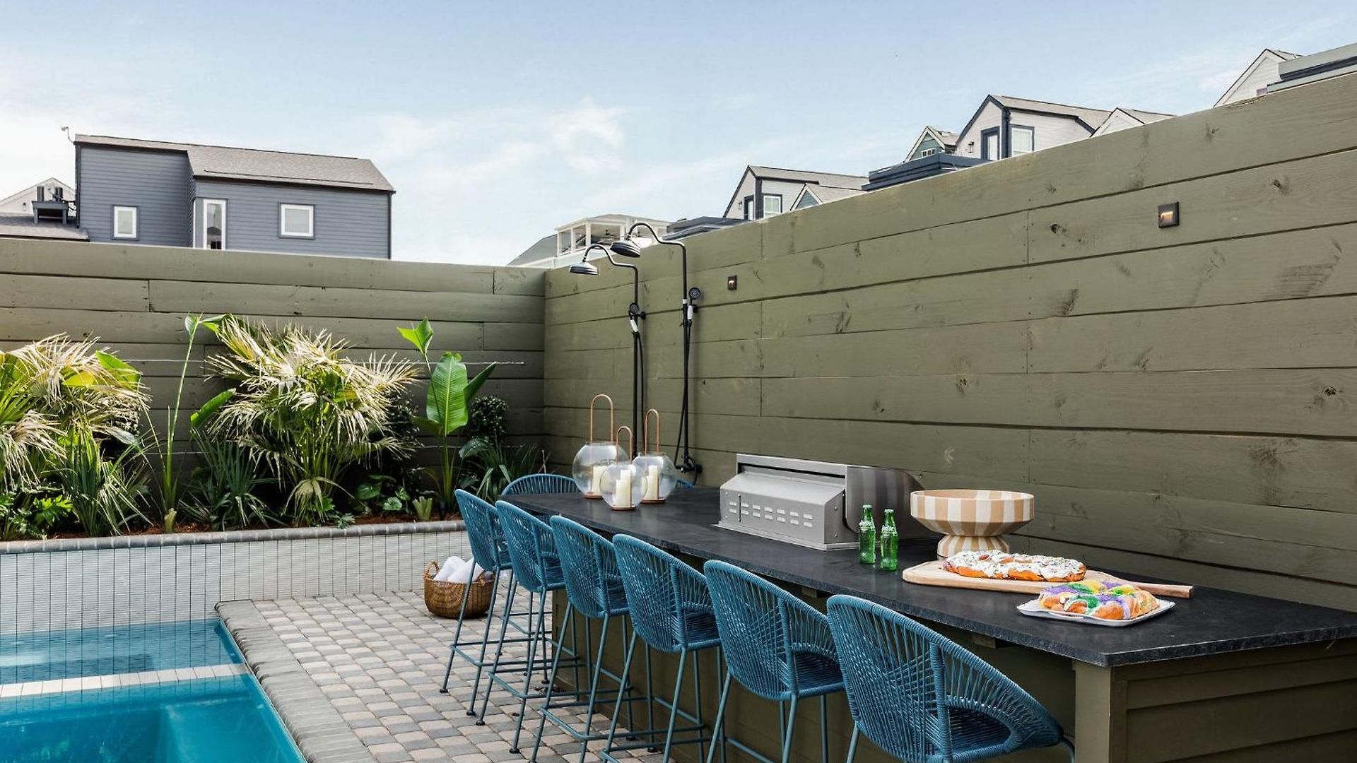 Holiday home Modern New Homes Heated Pools And Spas