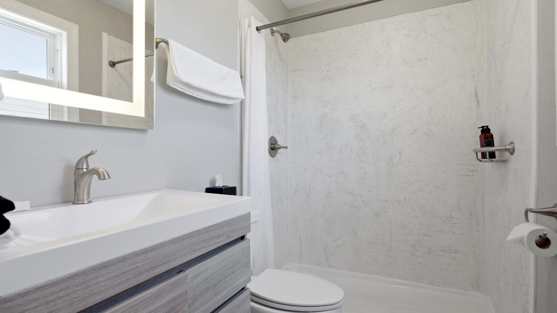 Frenchmen St 2br Hideaway W Pool & Hot Tub New Orleans
