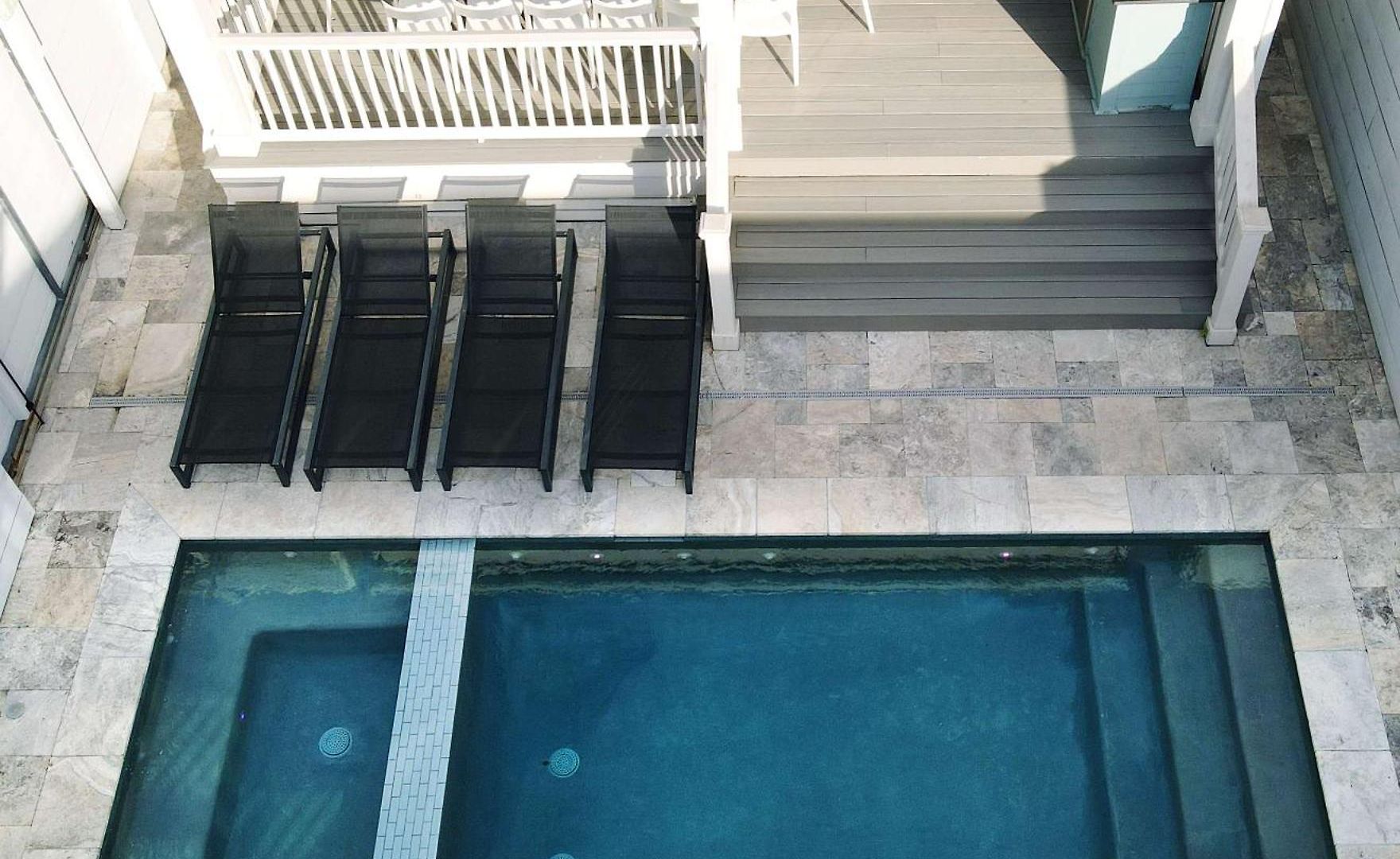 Holiday home Luxe 7 Bedroom Heated Pool And Heirloom *