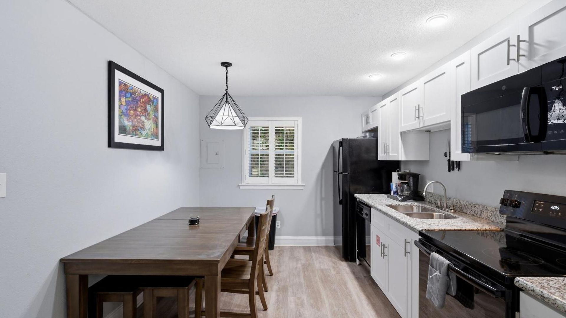 Refined 2br Escape On Frenchmen Street W Pool Aparthotel