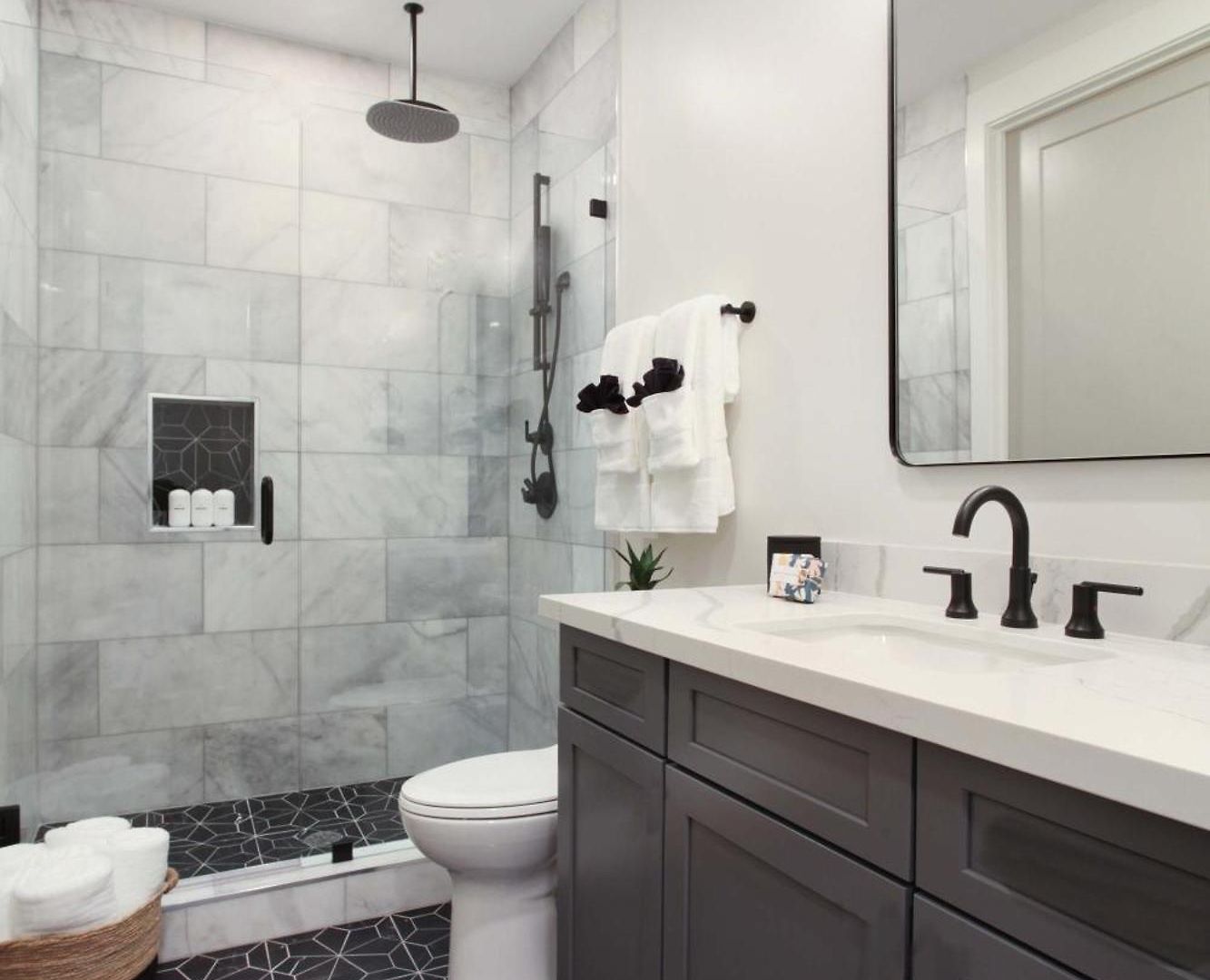 Luxe 19br Combo & Private Backyard With Pool New Orleans