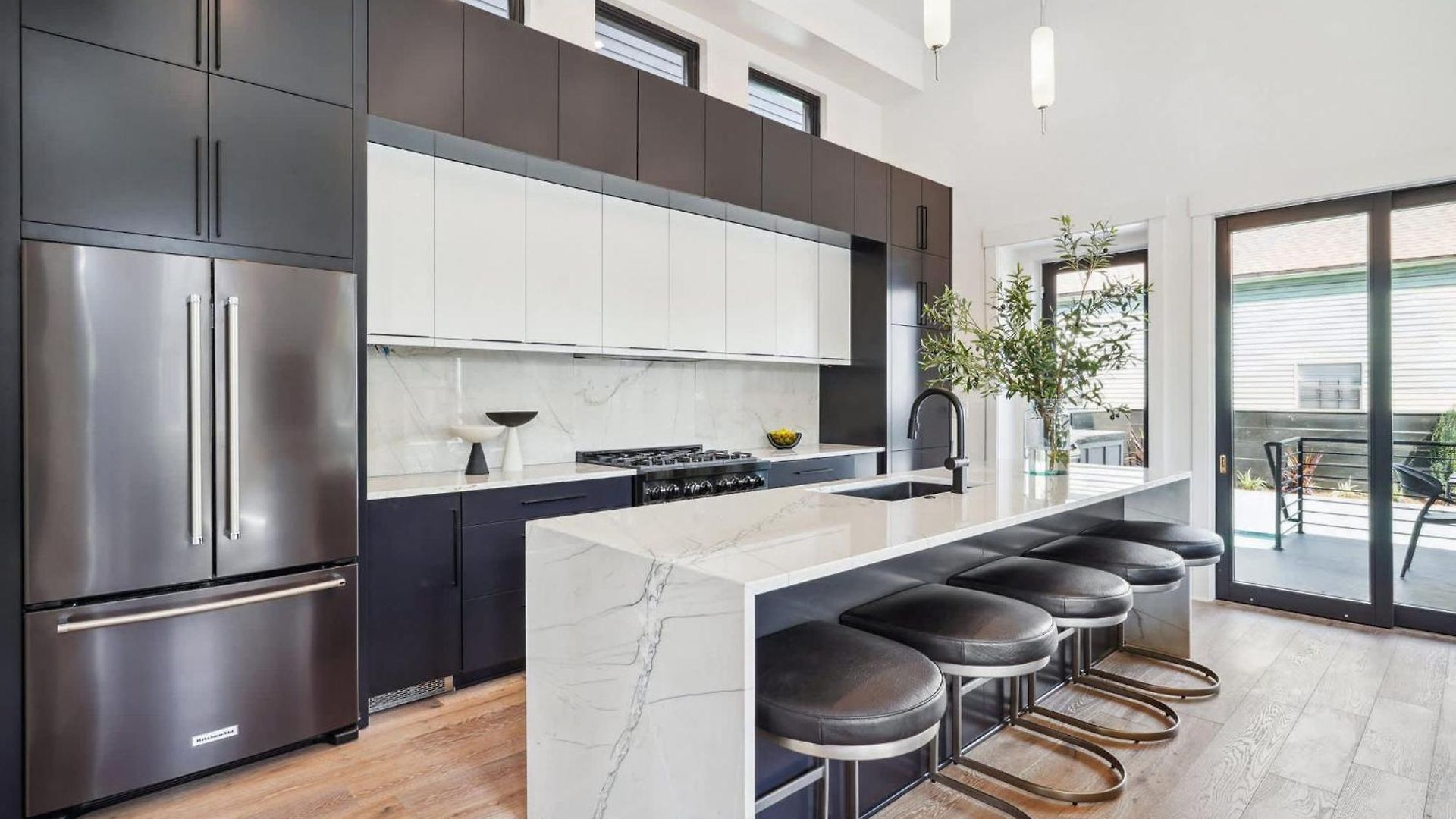 Bywater Retreat With Heated Pool And Roof Deck