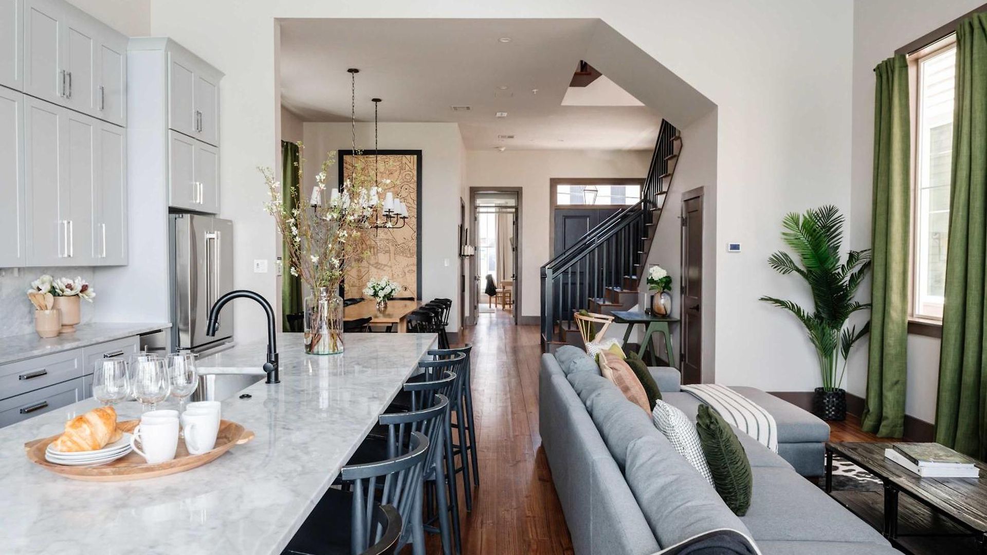 Designer 7 Bedroom Heated Pool Heirloom * New Orleans