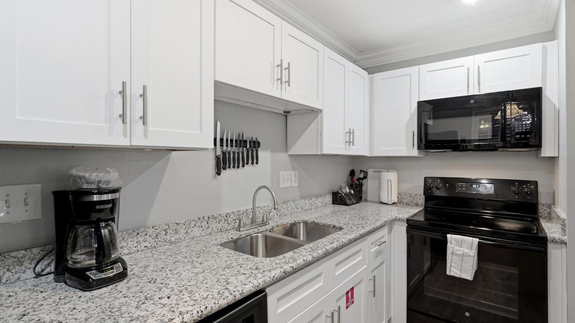 Refined 2br Escape On Frenchmen Street W Pool Aparthotel New Orleans