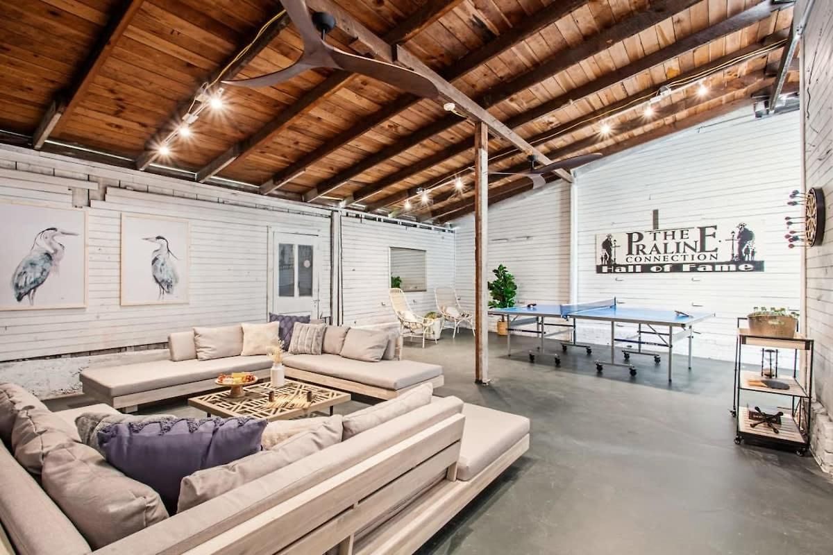Opulent Expansive Unit Heated Pool And New Orleans