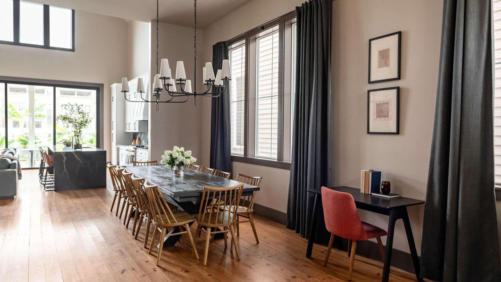 2 Designer Homes 14 Bedrooms Walk To St Charles * New Orleans