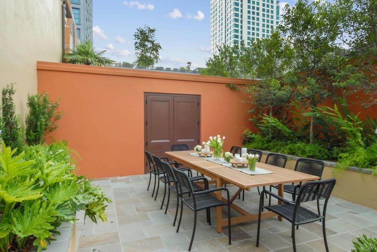 Historic Cbd Townhomes With Courtyard Holiday home