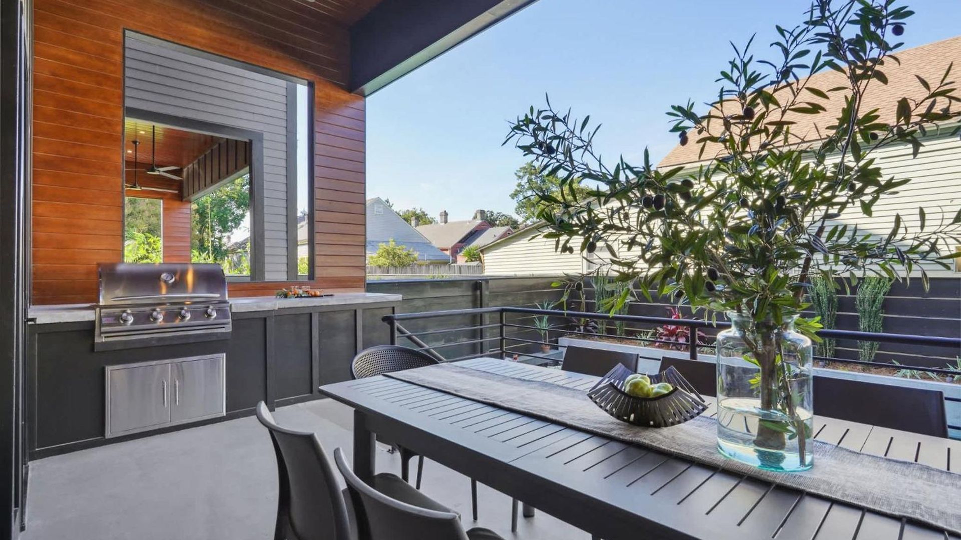 Holiday home Bywater Retreat With Heated Pool And Roof Deck