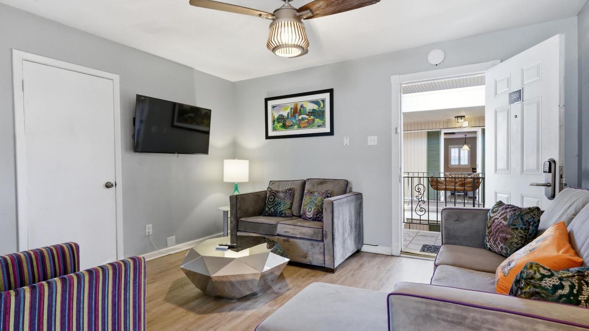 Aparthotel Frenchmen St 2br Hideaway W Pool & Hot Tub