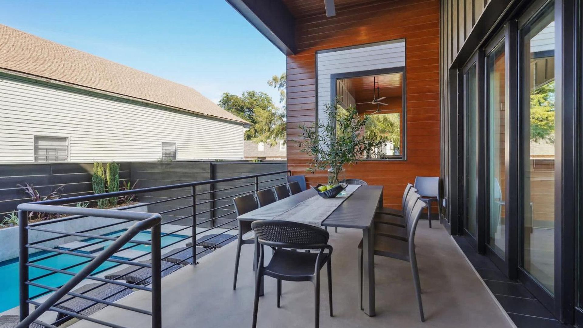 Bywater Retreat With Heated Pool And Roof Deck