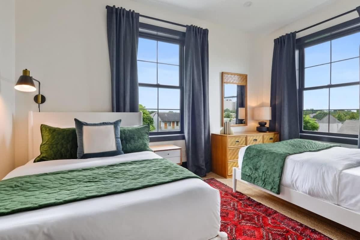 Private Heated Pool 3 Luxury Residences New Orleans