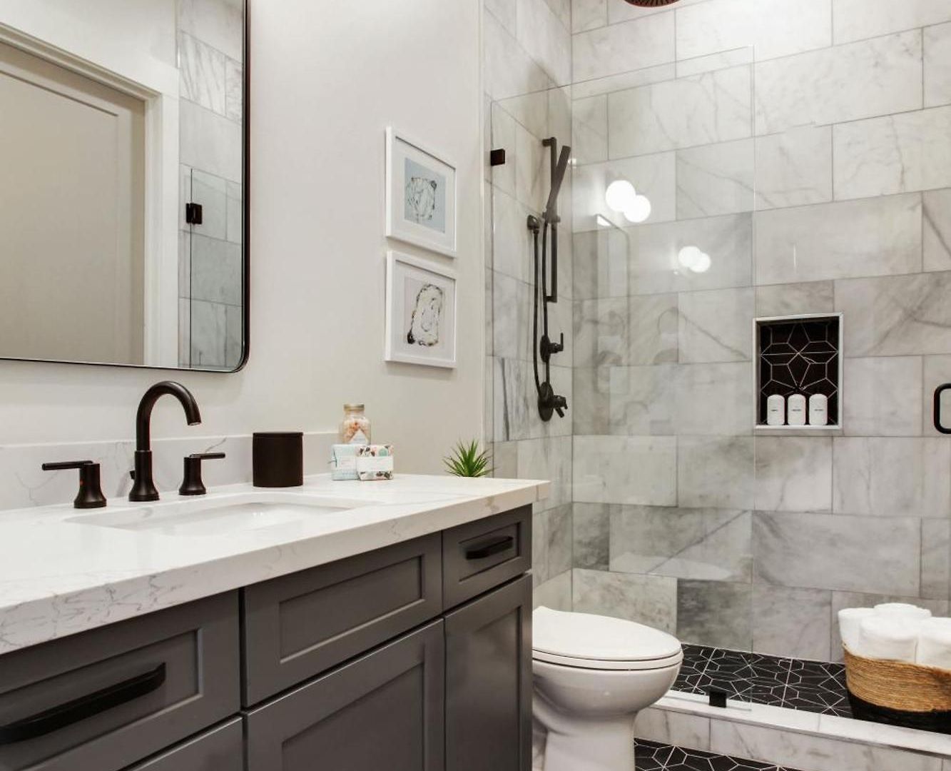 Luxe 19br Combo & Private Backyard With Pool * New Orleans