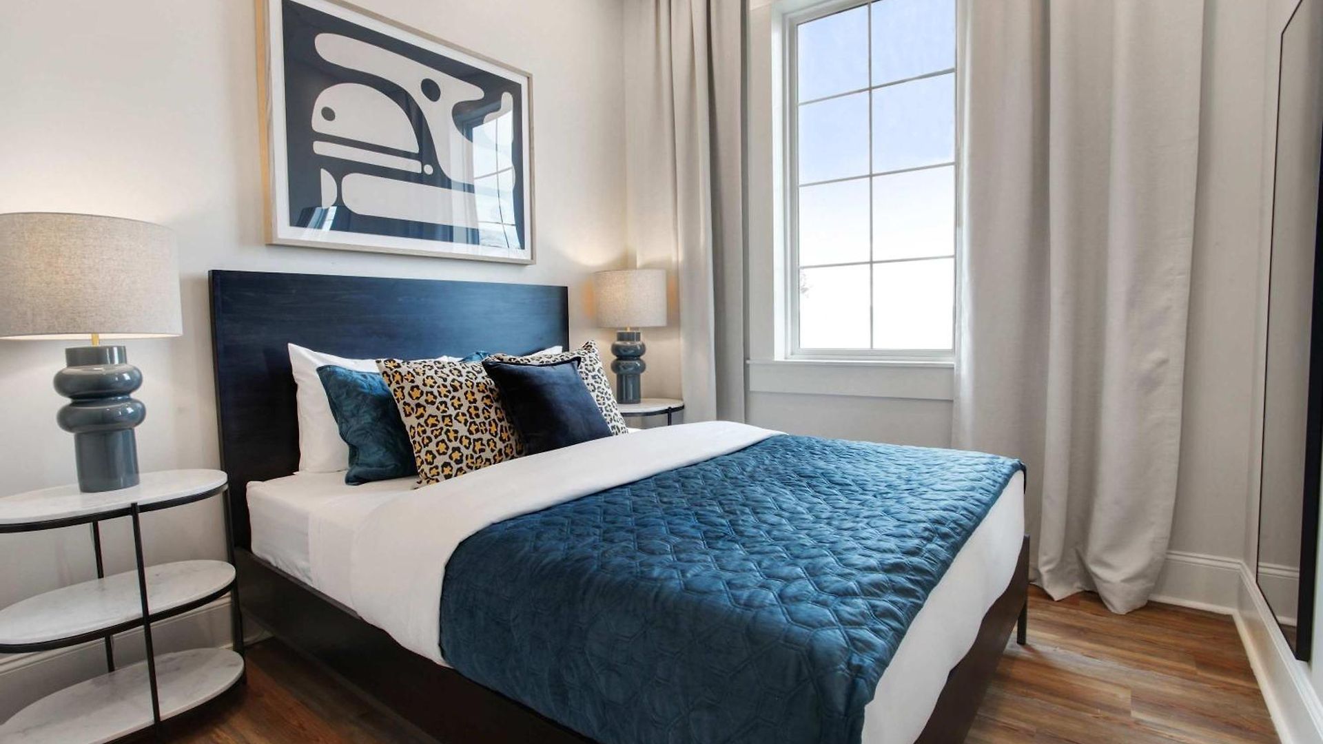 Luxe 19br Combo & Private Backyard With Pool Holiday home New Orleans