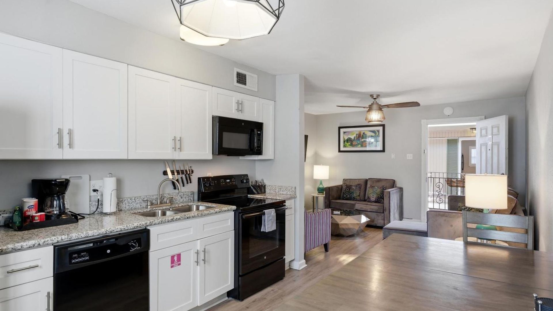 Aparthotel Frenchmen St 2br Hideaway W Pool & Hot Tub 3*