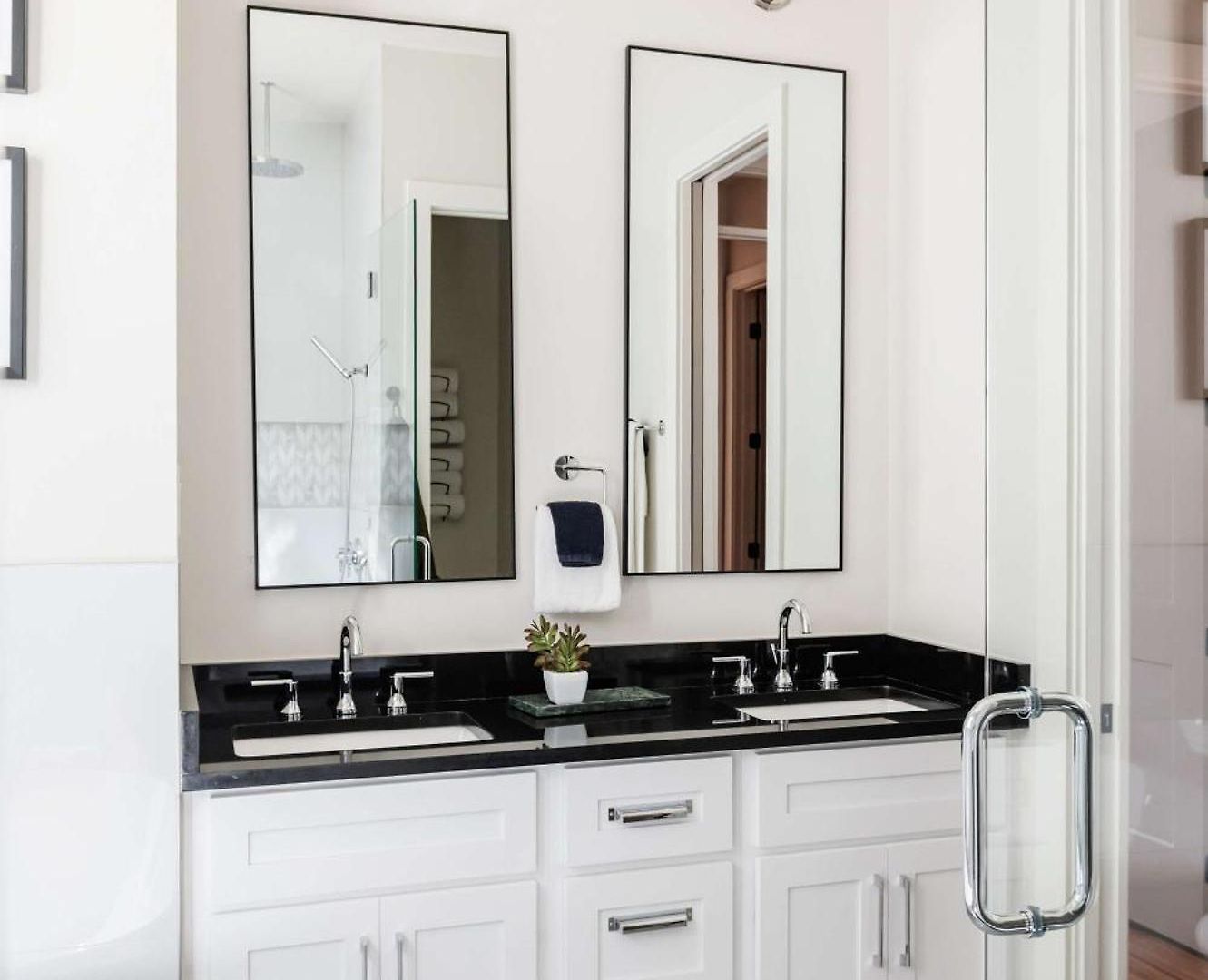 2 Designer Homes 14 Bedrooms Walk To St Charles New Orleans