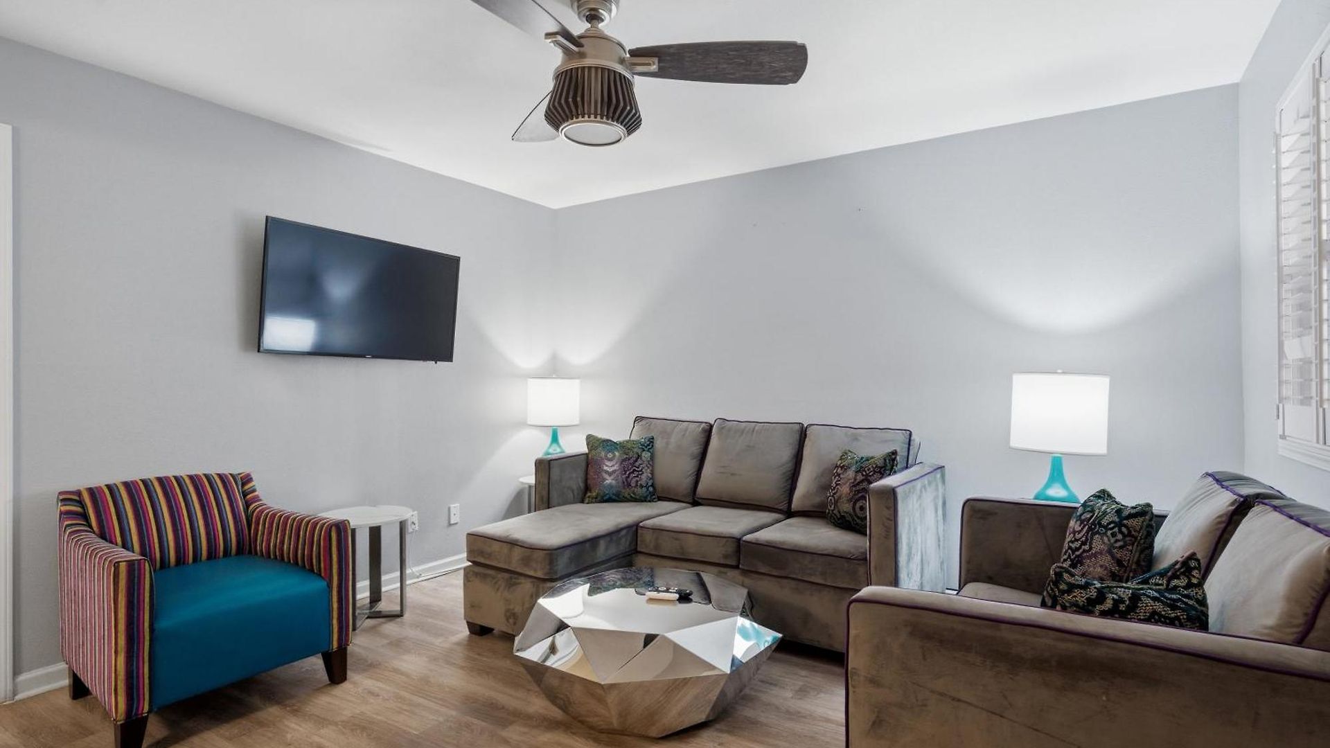 Aparthotel Frenchmen St 2br Hideaway W Pool & Hot Tub