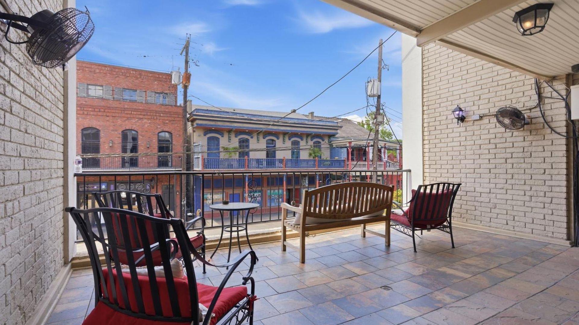 Frenchmen 2br Retreat W Free Parking & Pool New Orleans