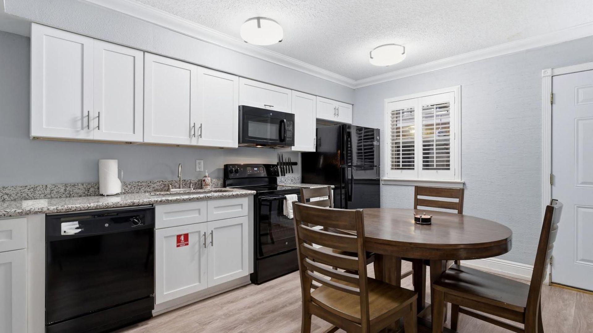 Refined 2br Escape On Frenchmen Street W Pool Aparthotel