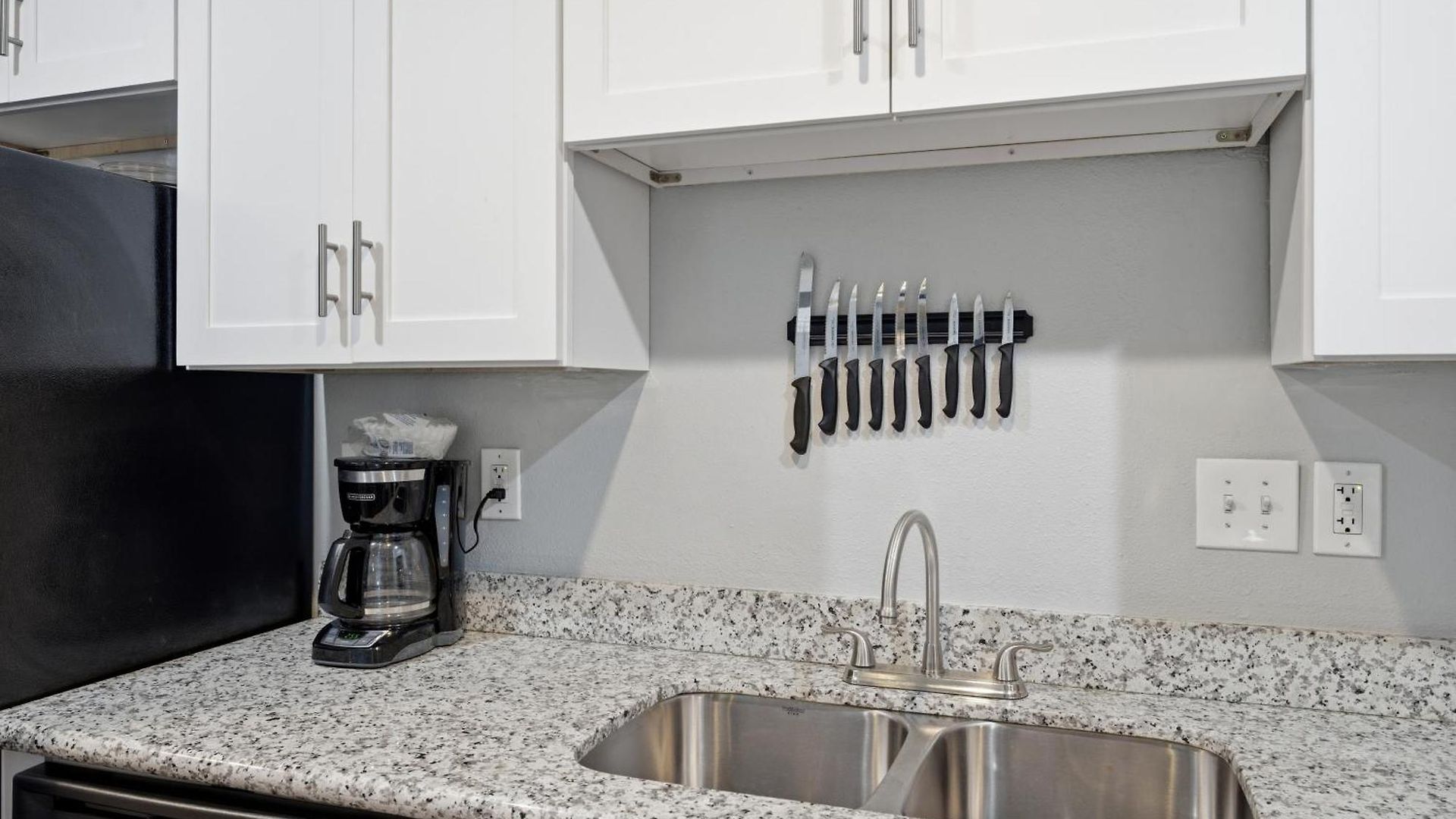 Aparthotel Elegant 1br W Pool & Hot Tub On Frenchmen St 3*