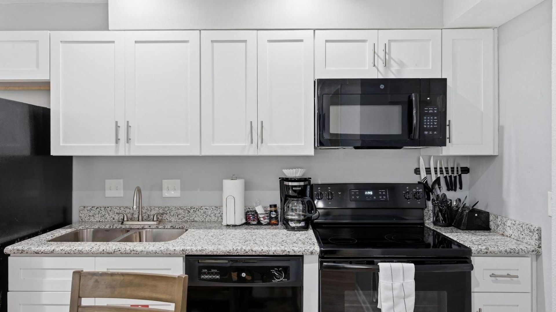 Refined 2br Escape On Frenchmen Street W Pool